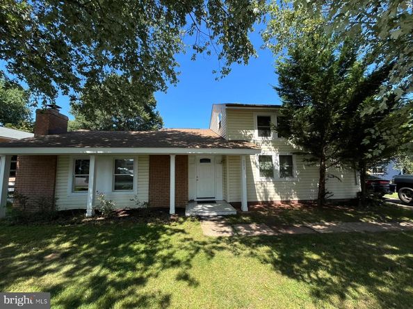 111 Park Hill Lane, Sterling VA 20164