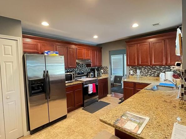 111 Park Hill Lane, Sterling VA 20164