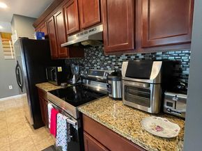 111 Park Hill Lane, Sterling VA 20164