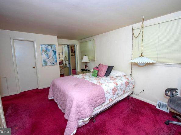 9825 Verree Road, Philadelphia PA 19115