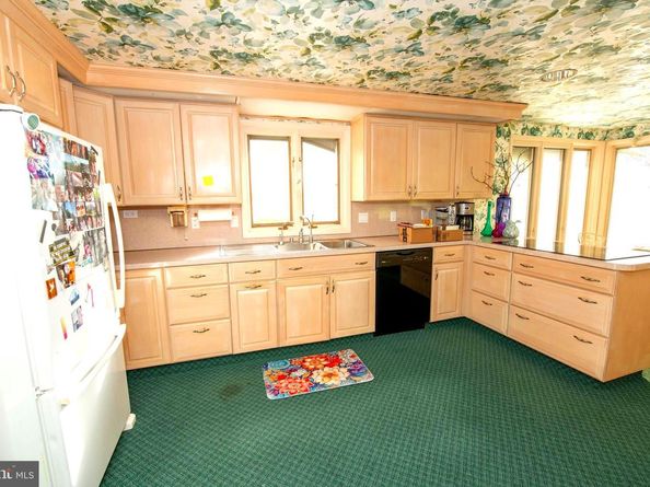 9825 Verree Road, Philadelphia PA 19115