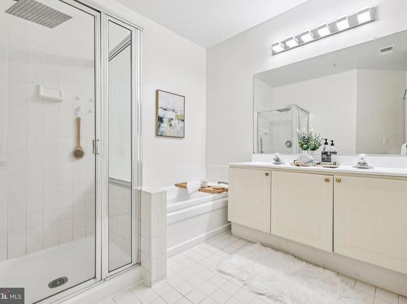 4681 Lawton Way 103, Alexandria VA 22311
