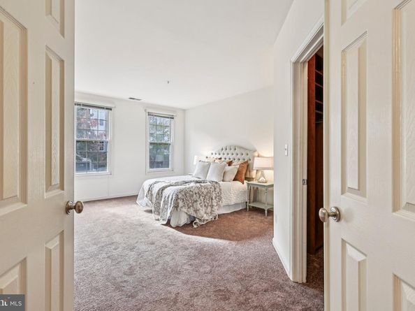 4681 Lawton Way 103, Alexandria VA 22311