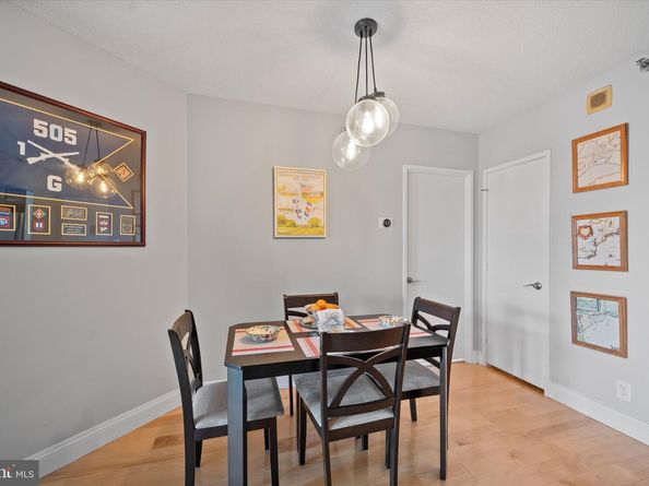 900 N Stafford Street 2016, Arlington VA 22203