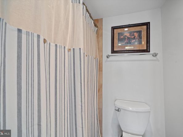 900 N Stafford Street 2016, Arlington VA 22203