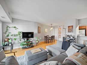 900 N Stafford Street 2016, Arlington VA 22203