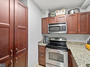 900 N Stafford Street 2016, Arlington VA 22203