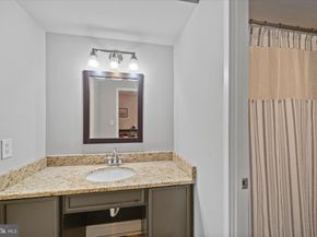 900 N Stafford Street 2016, Arlington VA 22203