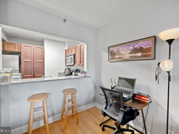 900 N Stafford Street 2016, Arlington VA 22203