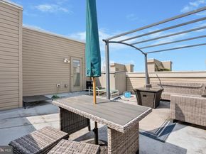 2128 Kensington Walk, Philadelphia PA 19125