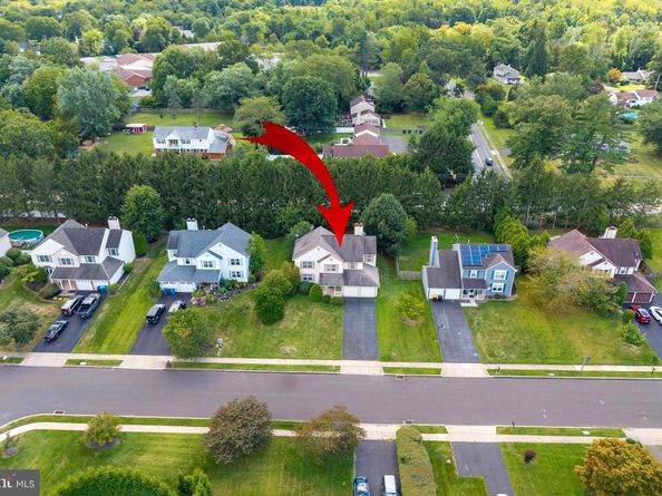 221 Winchester Drive, Horsham PA 19044