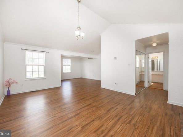 221 Winchester Drive, Horsham PA 19044