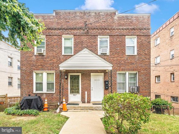 4215 Dix Street NE, Washington DC 20019