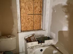 2424 N Garnet Street, Philadelphia PA 19132