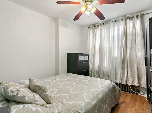 2633 S Iseminger Street, Philadelphia PA 19148