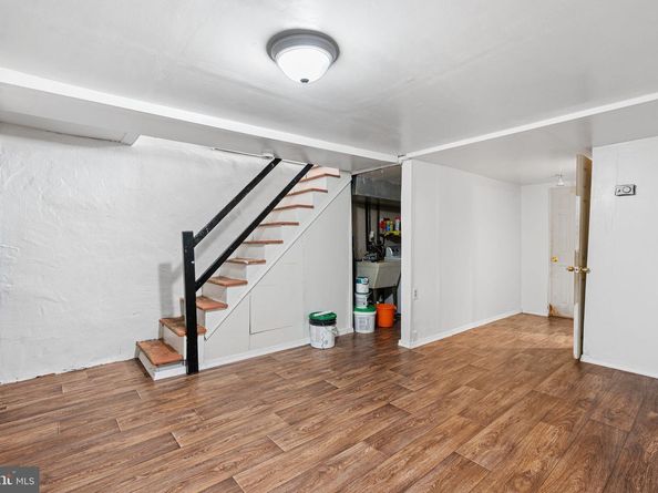 14 Winthrop Road, Darby PA 19023