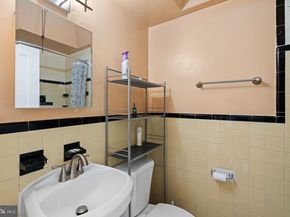 14 Winthrop Road, Darby PA 19023
