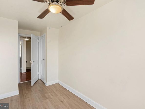 14 Winthrop Road, Darby PA 19023