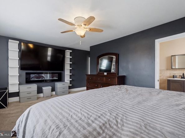 2216 W Cheltenham Avenue, Philadelphia PA 19138