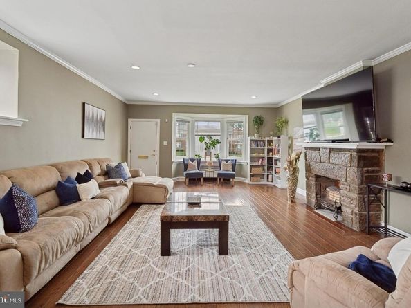 2216 W Cheltenham Avenue, Philadelphia PA 19138