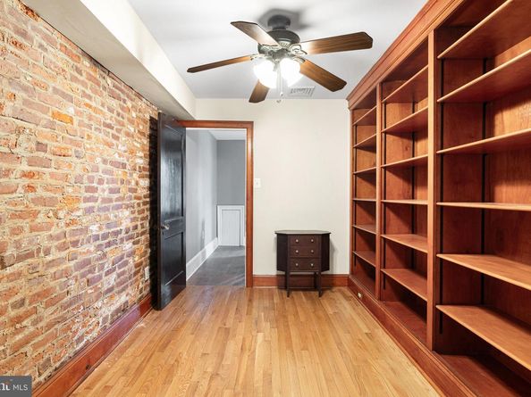 517 Conarroe Street, Philadelphia PA 19128