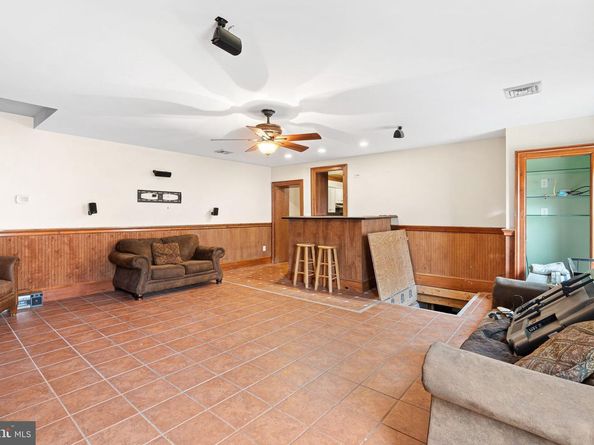 517 Conarroe Street, Philadelphia PA 19128