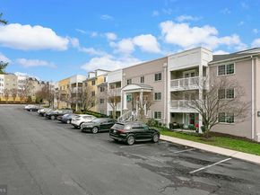 4193 S Four Mile Run Drive 202, Arlington VA 22204