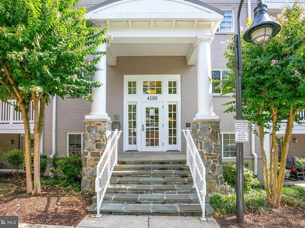 4193 S Four Mile Run Drive 202, Arlington VA 22204