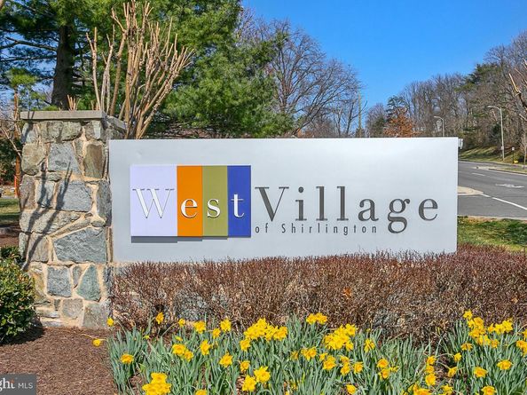 4193 S Four Mile Run Drive 202, Arlington VA 22204