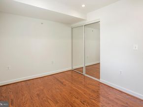 4193 S Four Mile Run Drive 202, Arlington VA 22204