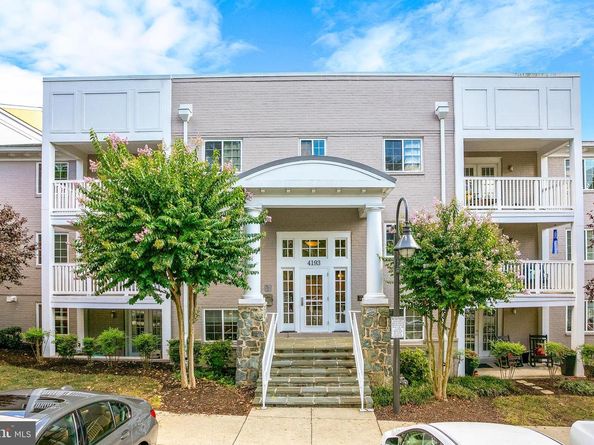 4193 S Four Mile Run Drive 202, Arlington VA 22204