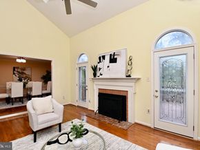 7443 Crestberry Lane, Bethesda MD 20817