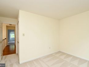 7443 Crestberry Lane, Bethesda MD 20817