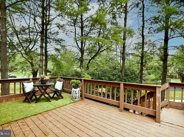 7443 Crestberry Lane, Bethesda MD 20817