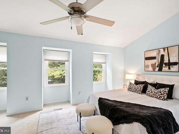 7443 Crestberry Lane, Bethesda MD 20817