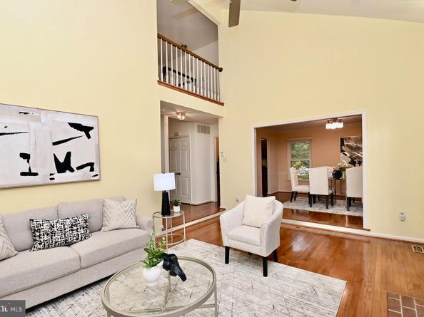 7443 Crestberry Lane, Bethesda MD 20817