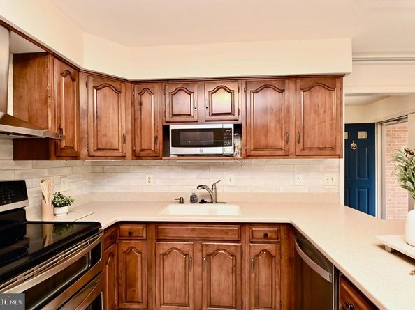7443 Crestberry Lane, Bethesda MD 20817