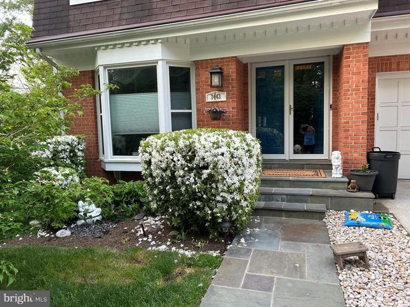 7443 Crestberry Lane, Bethesda MD 20817