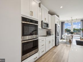 2174 Glacier Road, Herndon VA 20170