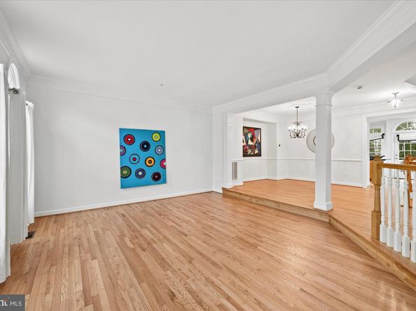5015 Waple Lane, Alexandria VA 22304