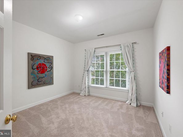 5015 Waple Lane, Alexandria VA 22304