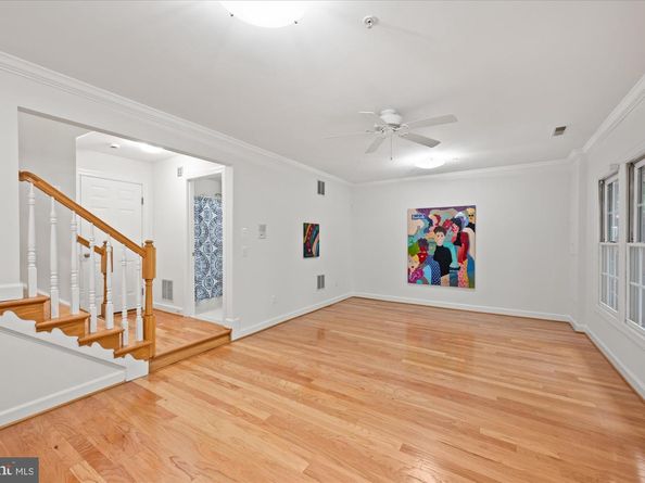5015 Waple Lane, Alexandria VA 22304