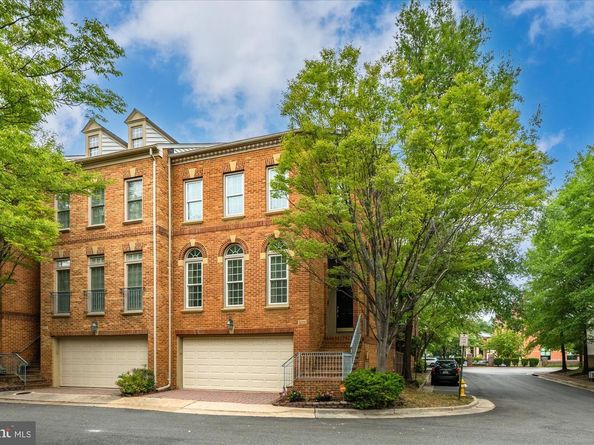 5015 Waple Lane, Alexandria VA 22304