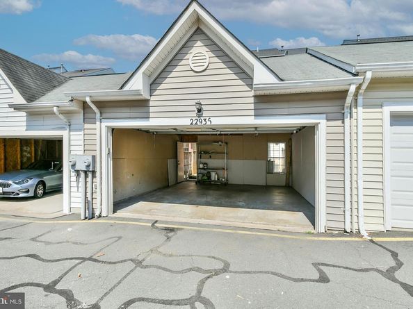 22936 Fleet Terrace, Sterling VA 20166