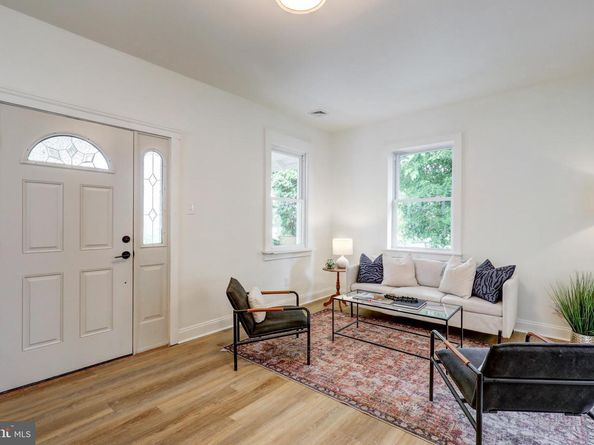 615 Burke Ave, Jenkintown PA 19046