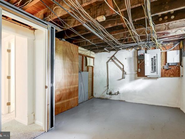 615 Burke Ave, Jenkintown PA 19046