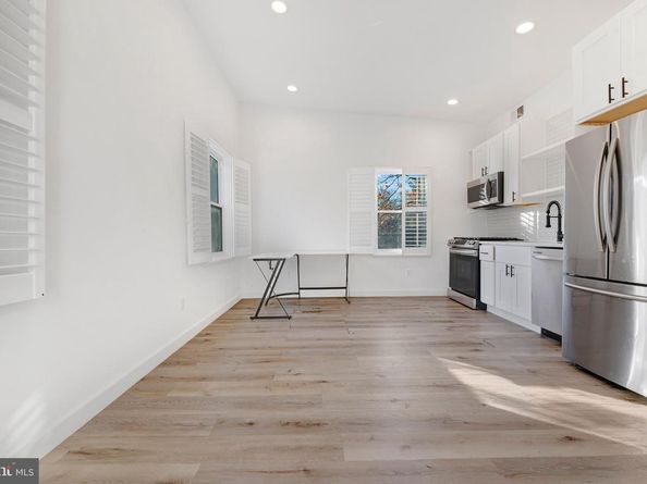 300 49TH Street NE, Washington DC 20019