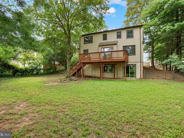 719 Palmer Drive, Herndon VA 20170