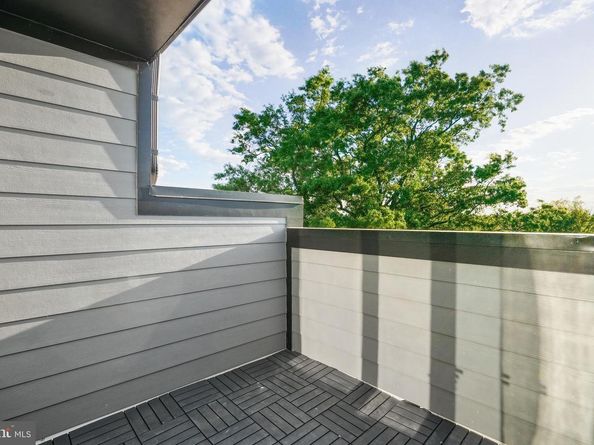 1307 Longfellow Street NW 11B, Washington DC 20011