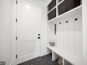 600 29TH Road S, Arlington VA 22202